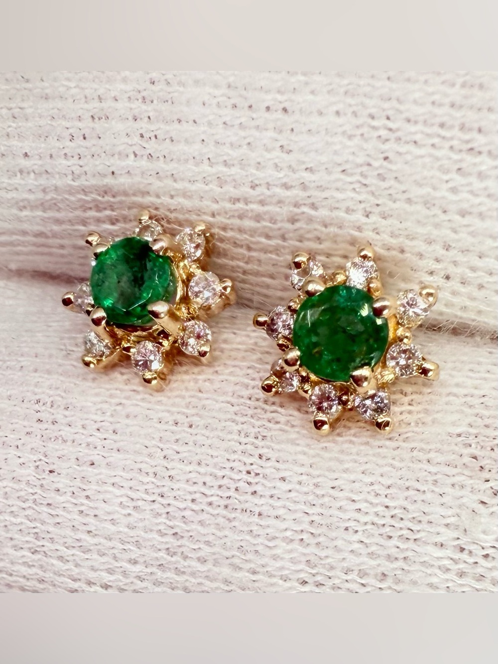 Vintage 14K Yellow Gold Emerald Starburst Stud Earrings 1.7g